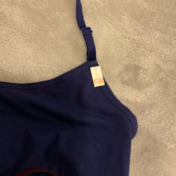 Set of 2 VS PINK sports bras, one NWT, one NWOT - Picture 4 of 5